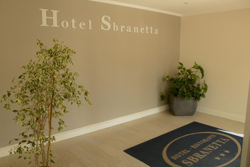 Hotel Ristorante Sbranetta Rozzano Buitenkant foto